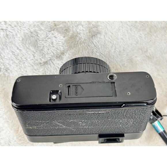 Chinon 35EE-ii Rangefinder Camera Made In Japan Vintage Film With 38mm Lens - Picture 4 of 7